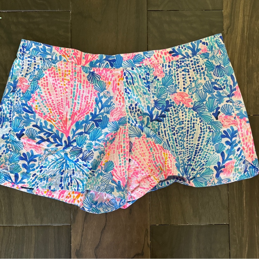 Lilly Pulitzer Ocean View Shorts XL